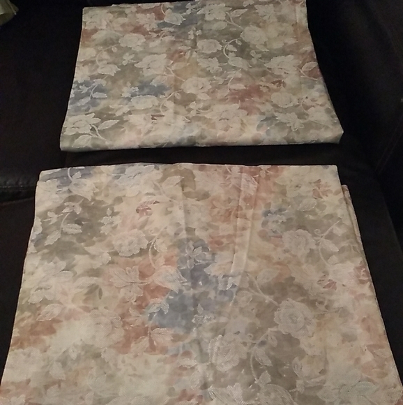 Jcpenney Classic Traditions Pinch Pleated Curtains 2 Panels Floral Print 24x82 - Picture 2 of 8